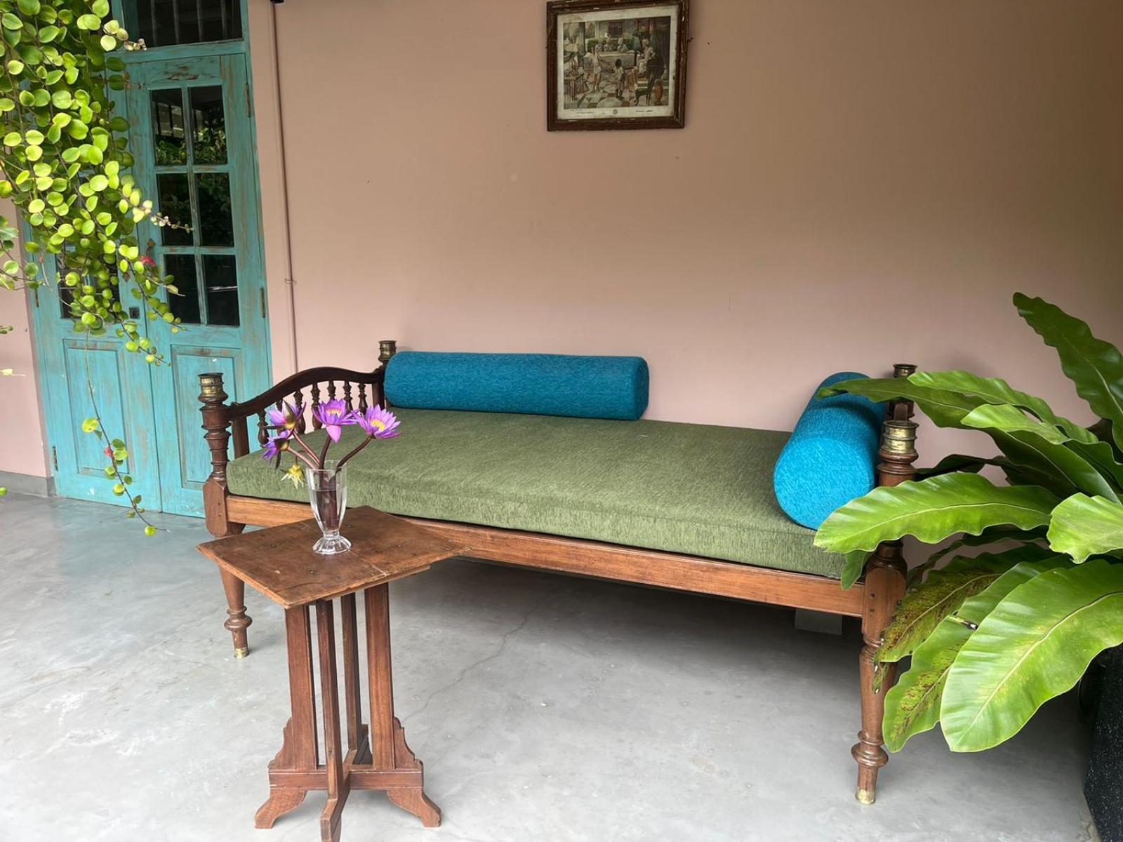 Villa Ronaya Surf Waves à Dikwella Extérieur photo